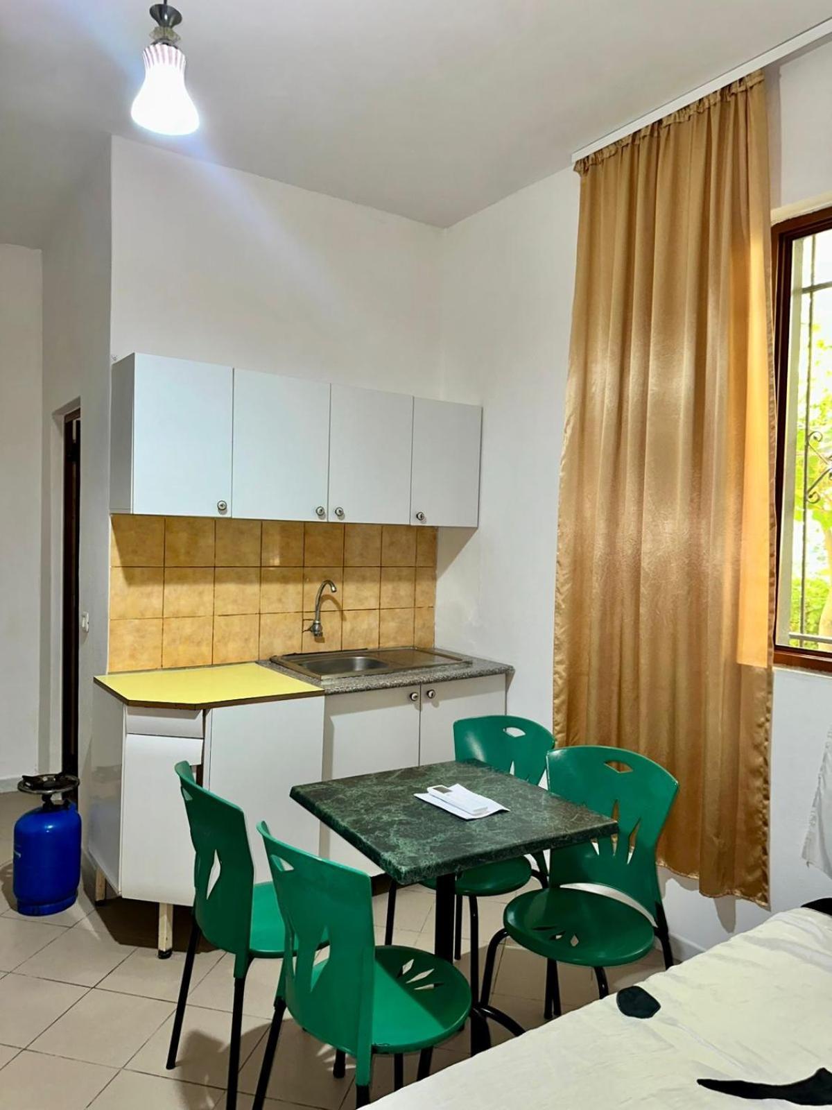 H&A Guest House Голем Экстерьер фото